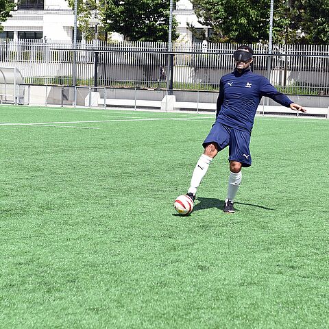 Hakim Arezki lors d'un entraînement au complexe sportif Alphonse-Le-Gallo