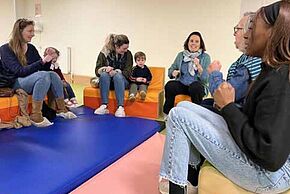 Un atelier avec les parents et leurs enfants. 